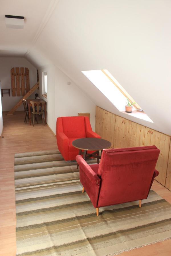 A Kert Apartman Rezi Buitenkant foto